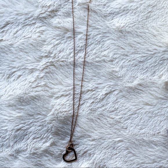 Michael Kors rose necklace with 2 linked hearts - Picture 2 of 3